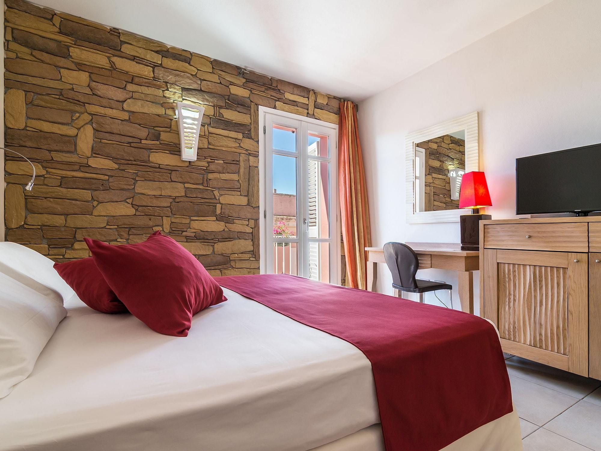 Nichotel Hotel 4*
