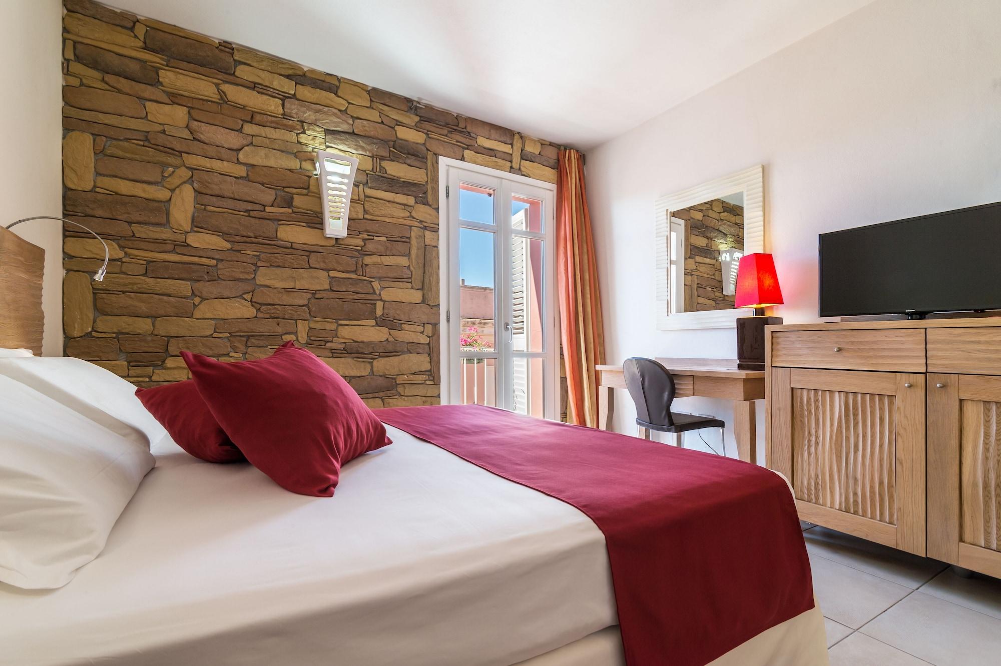 Nichotel Hotel 4*